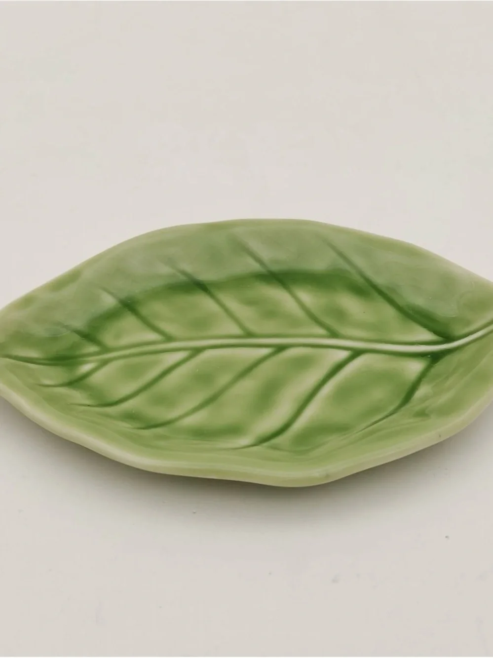 Ceramic Lemon Salt and Pepper Shaker Set with Green Tray